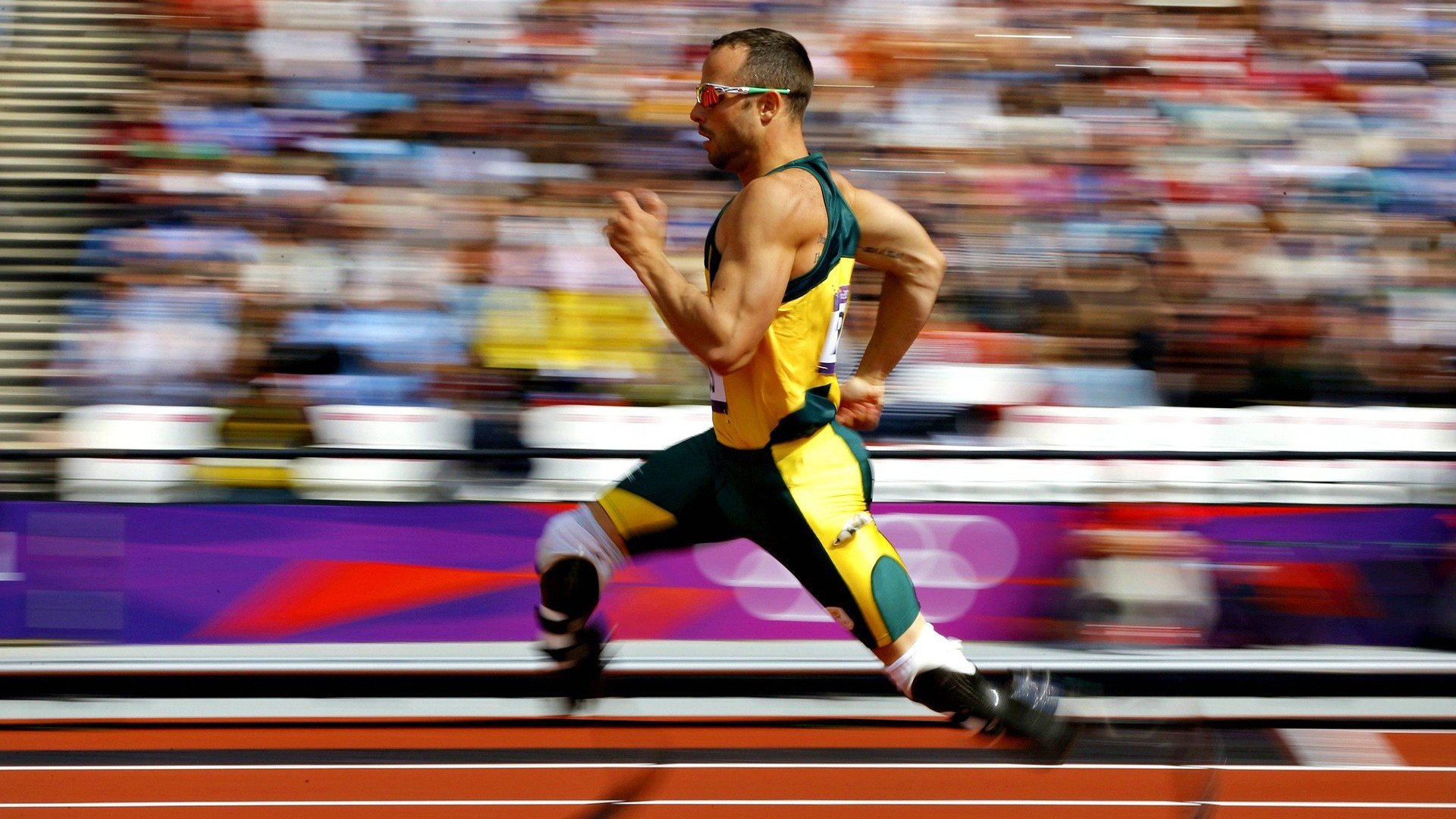 劲爆对决：双方对攻如火如荼，胜负难料，劲爆战队第四季