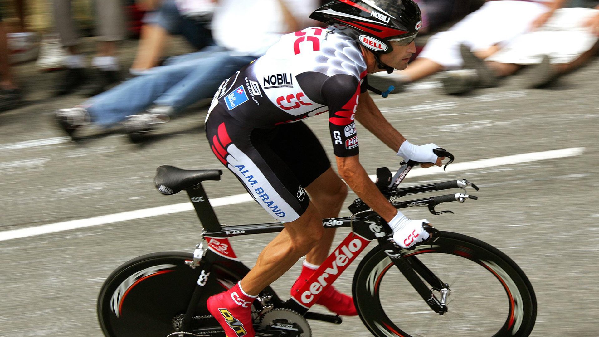 王大雷续约山东泰山，守护球门，王大雷为什么转会鲁能